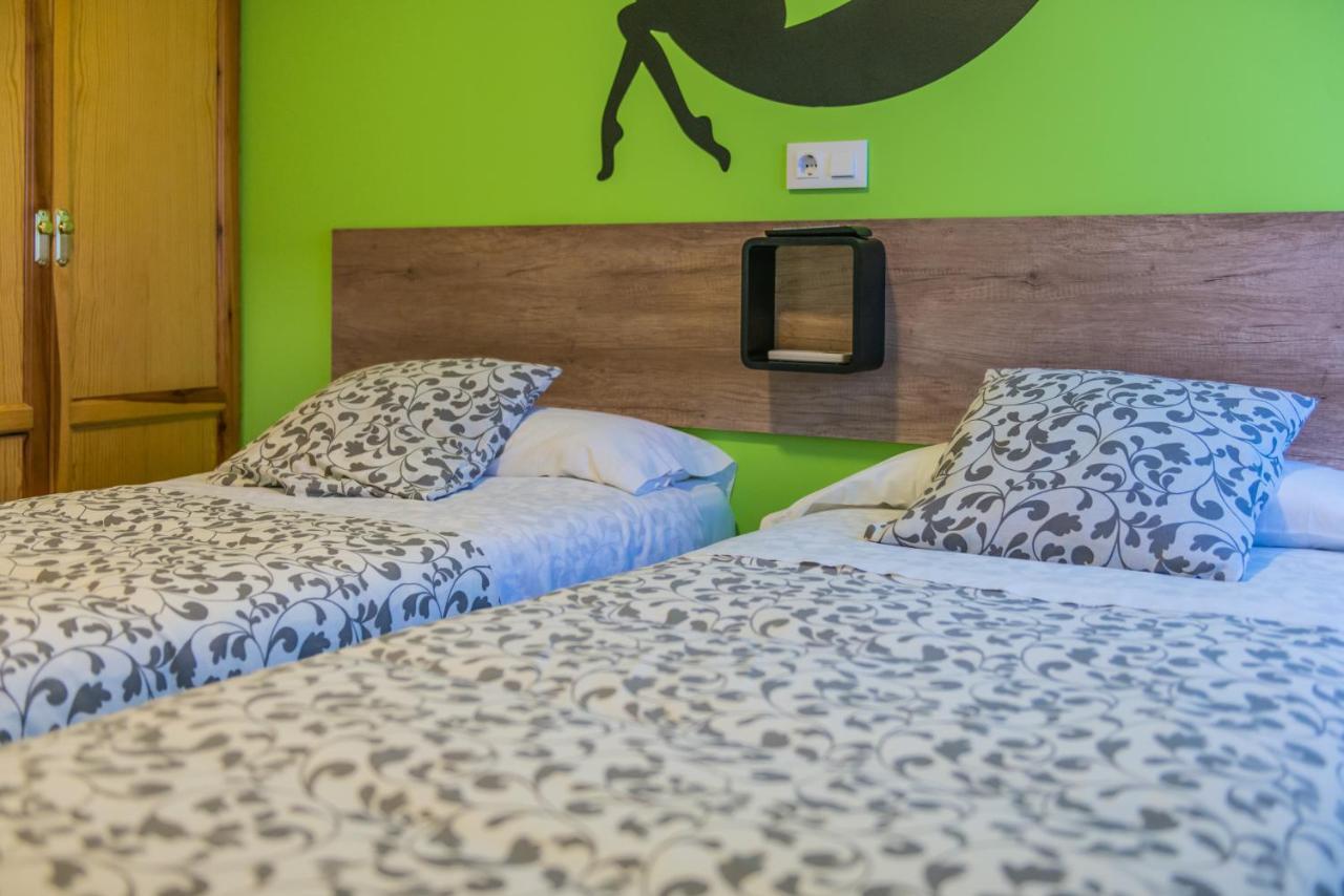 Hostal La Pastora Канделеда Экстерьер фото