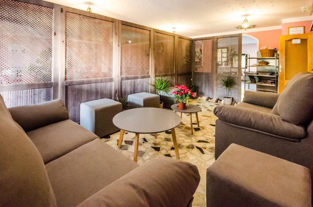 Hostal La Pastora Канделеда Экстерьер фото