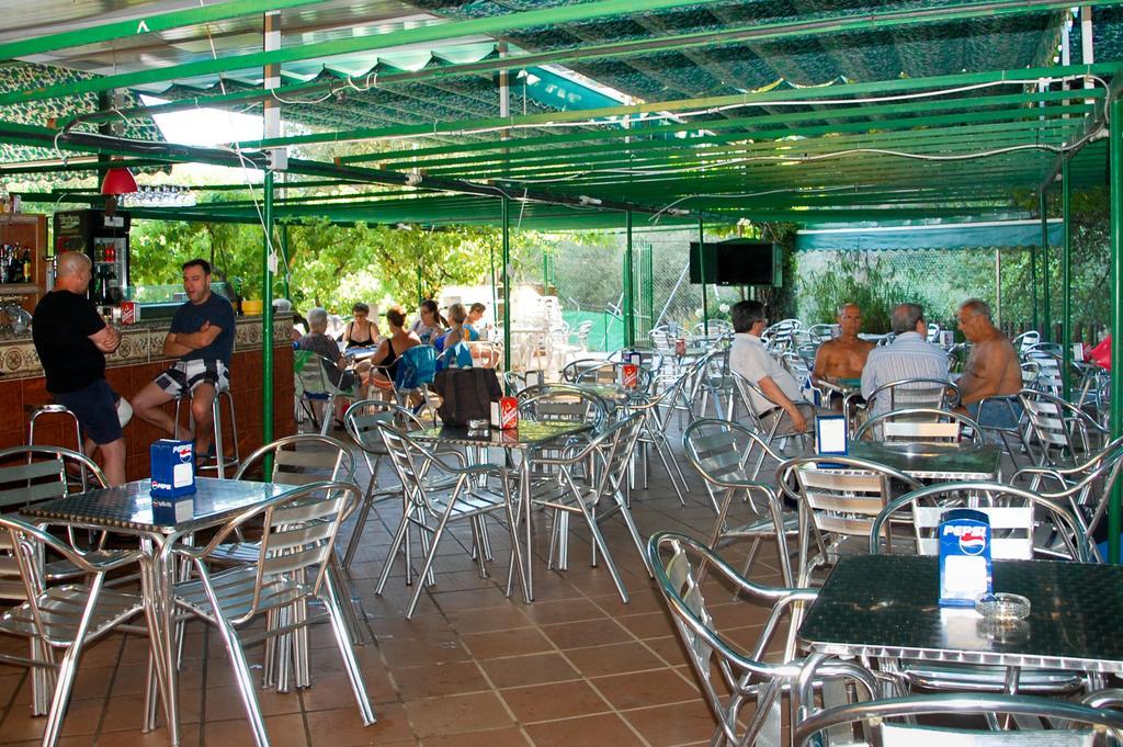 Hostal La Pastora Канделеда Экстерьер фото